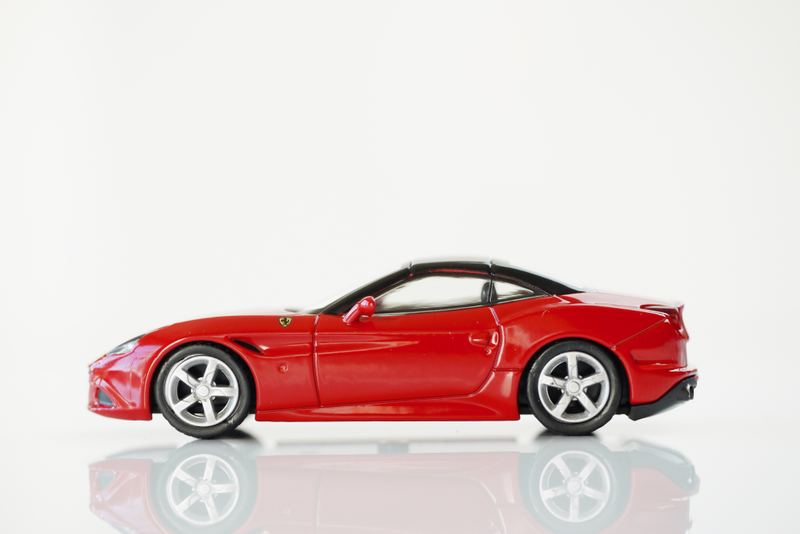 Illustration for article titled Kyosho Ferrari 10 1/64 #72 - Project Prancing Horse #72 - 2014 Ferrari California T